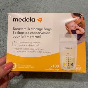 Medela Breast Milk Storage Bags – 100 Count, New in Box, 6 oz Capacity
